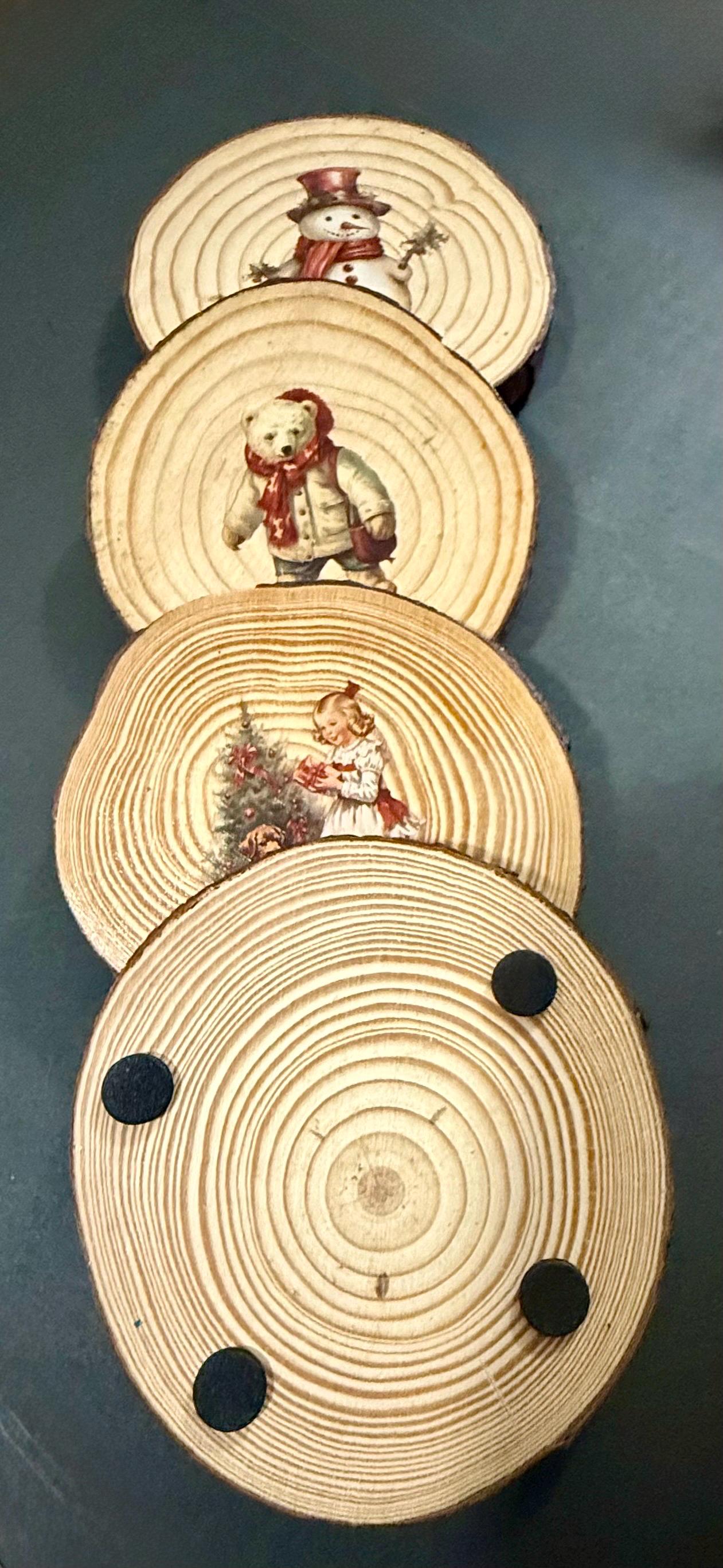 Coaster  set of 4- Vintage Christmas design