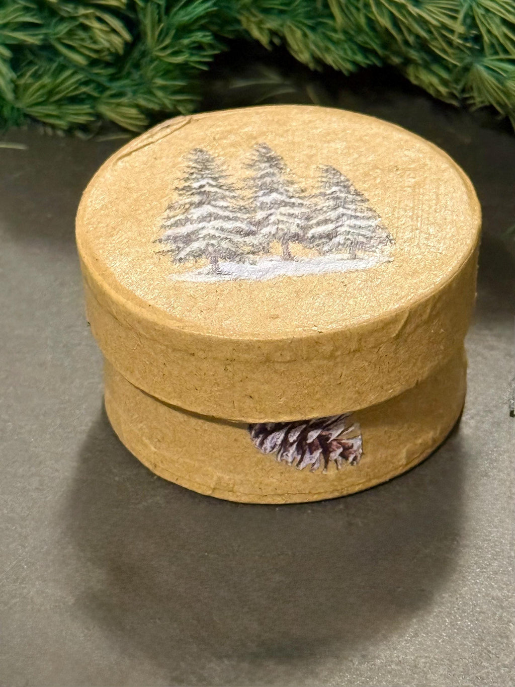Miniature Christmas tree and snowman theme Gift Box with miniature(s) inside