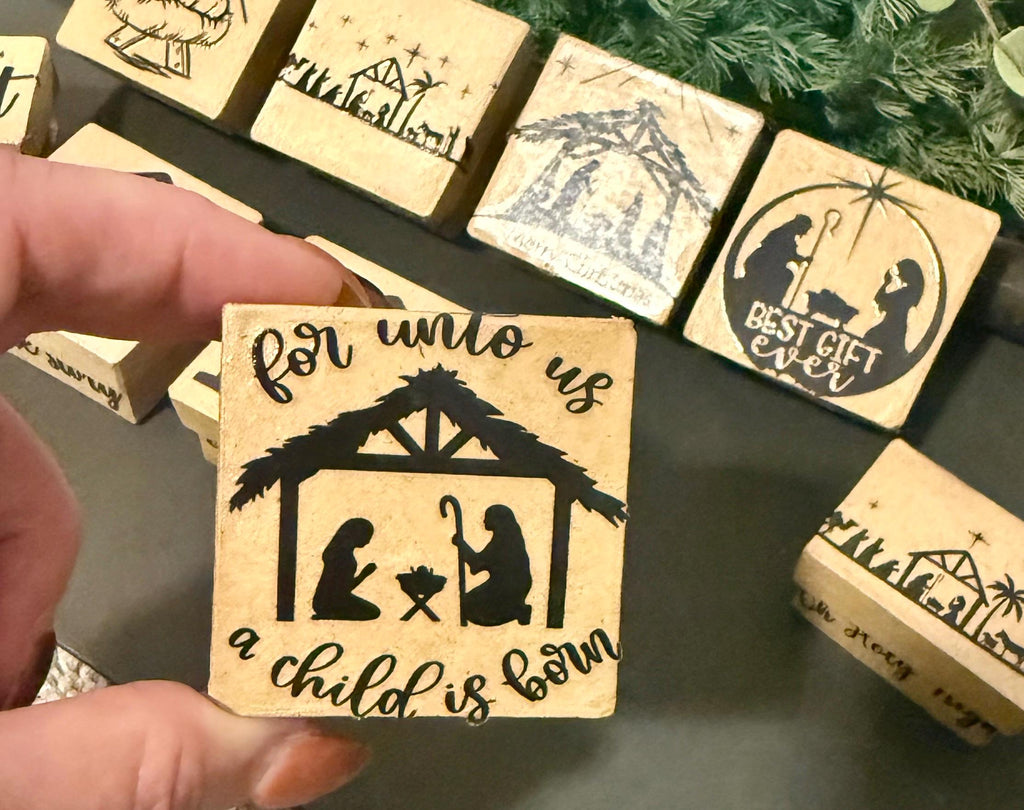 Miniature Paper Mache Nativity Christmas Gift Box with miniature(s) inside