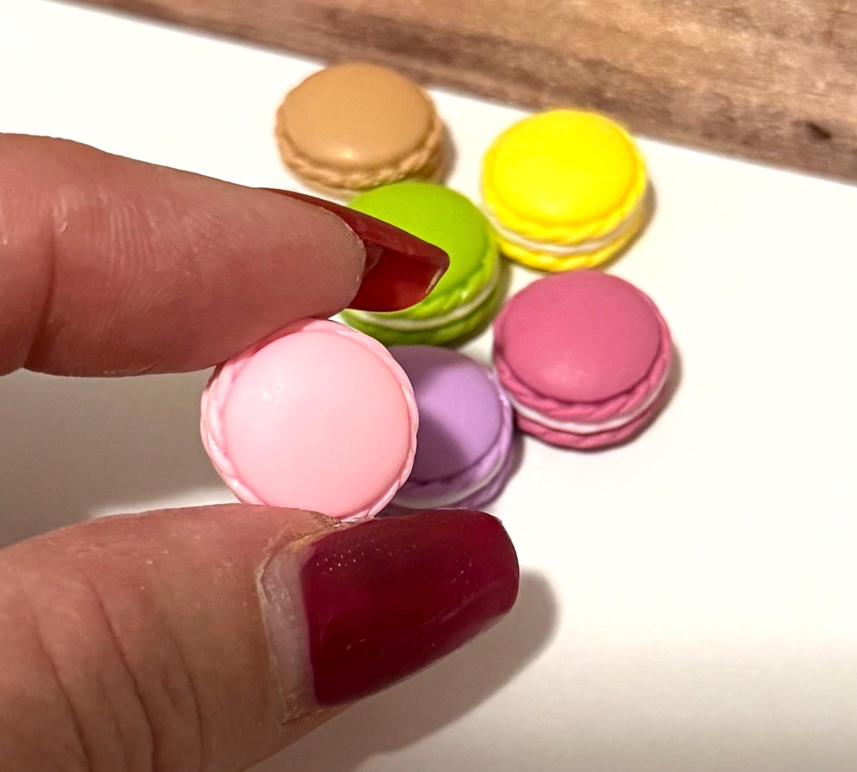 Miniature colorful macaron cookies -set of 6