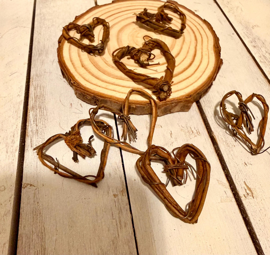 Miniature grapevine hearts-set of 3