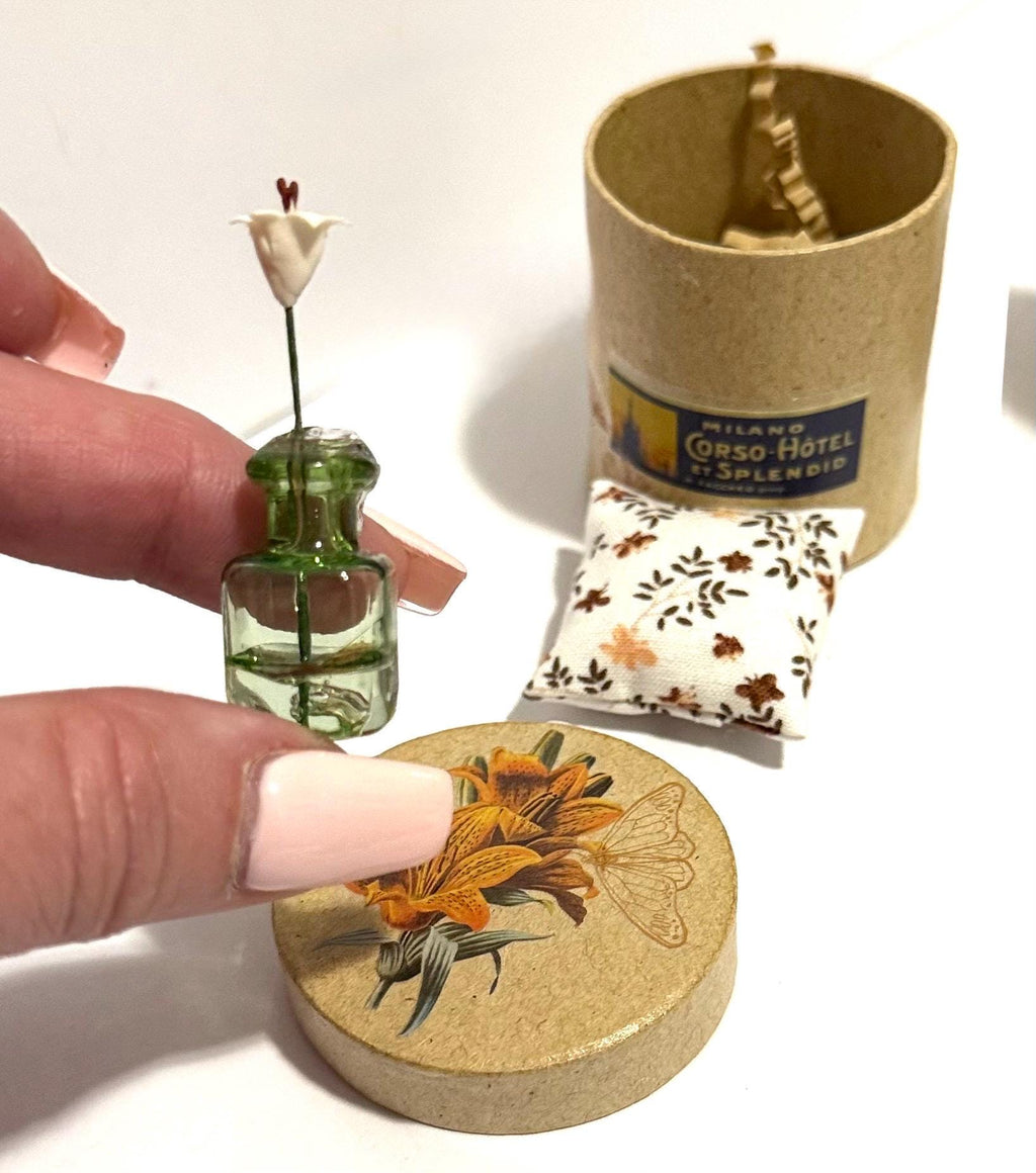 Miniature Travel and Stay Themed Gift Boxes with minis