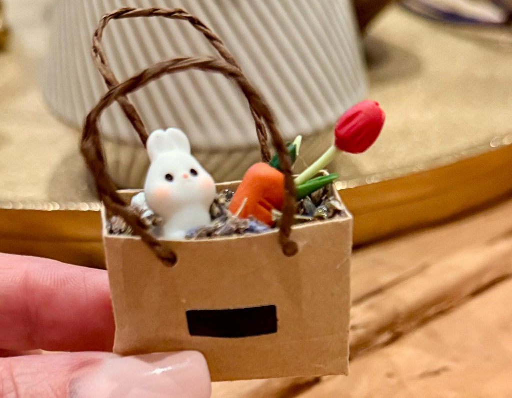 Miniature Easter Shopping Bag with Bunny, Carrot, Tulip (1:12 Scale)