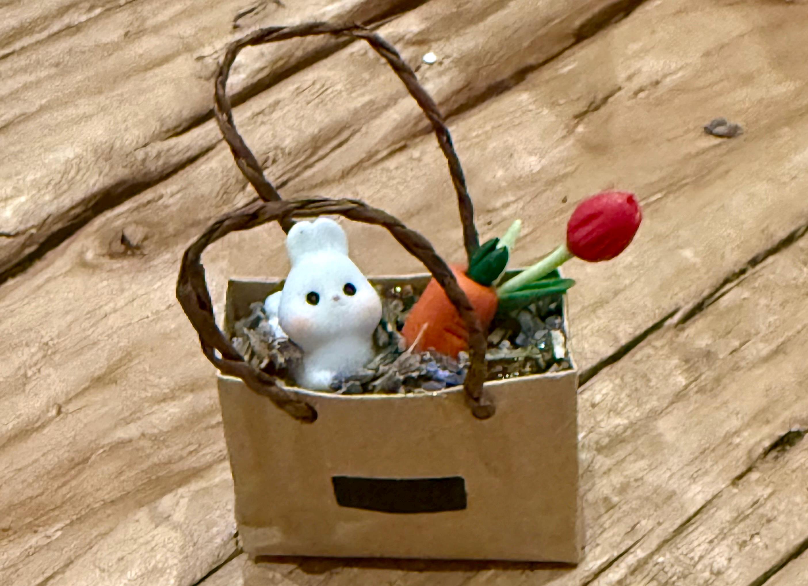 Miniature Easter Shopping Bag with Bunny, Carrot, Tulip (1:12 Scale)