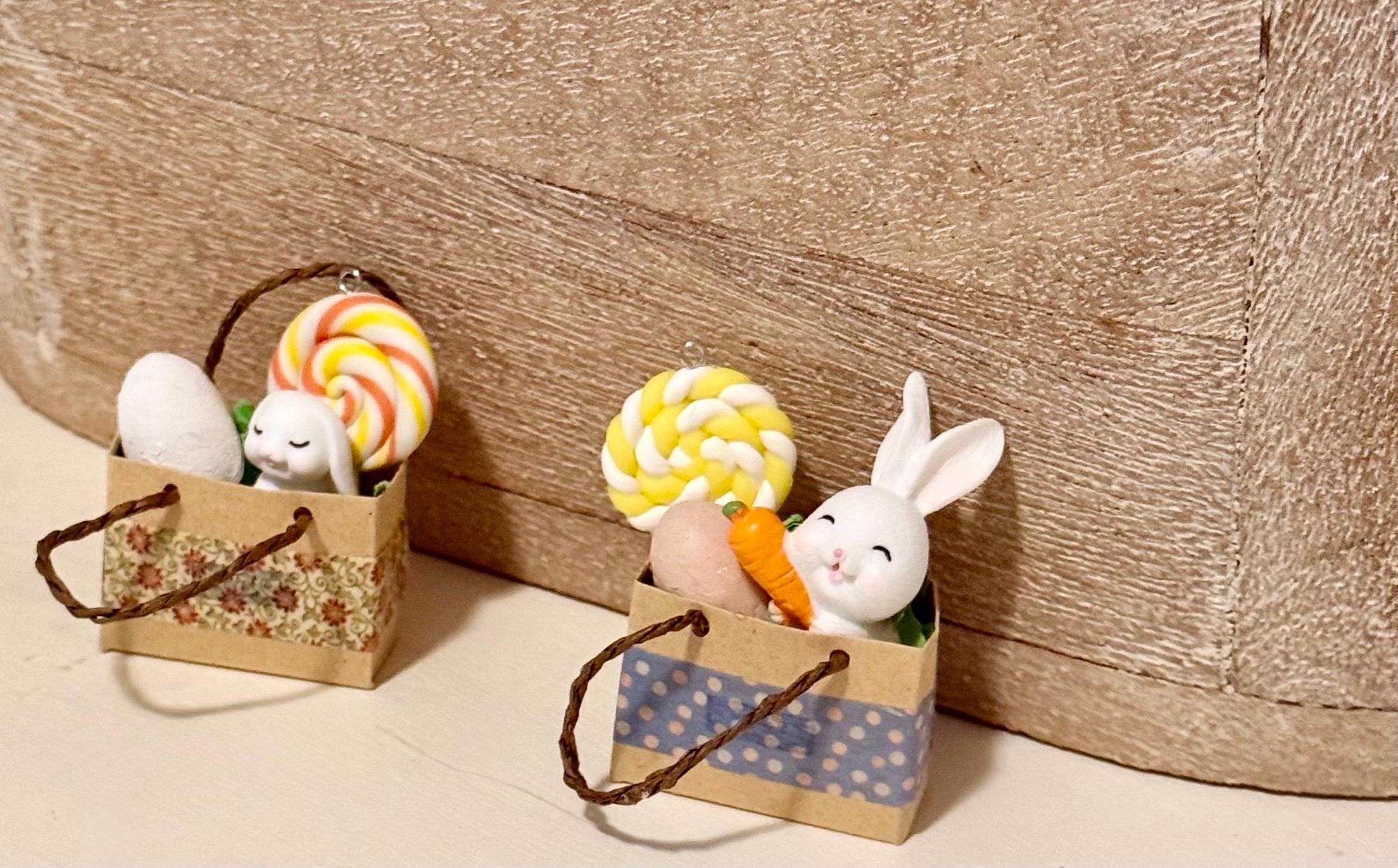 Miniature Easter shopping bag with bunny and candy