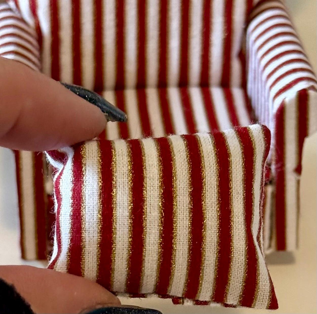 Dollhouse miniature chair with pillow-3 choices