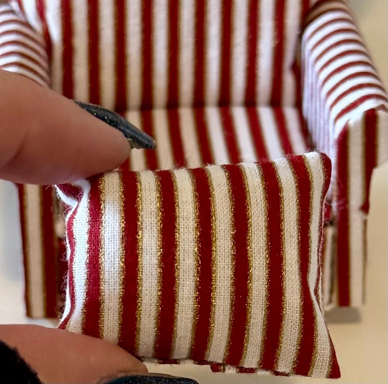 Dollhouse miniature chair with pillow-3 choices