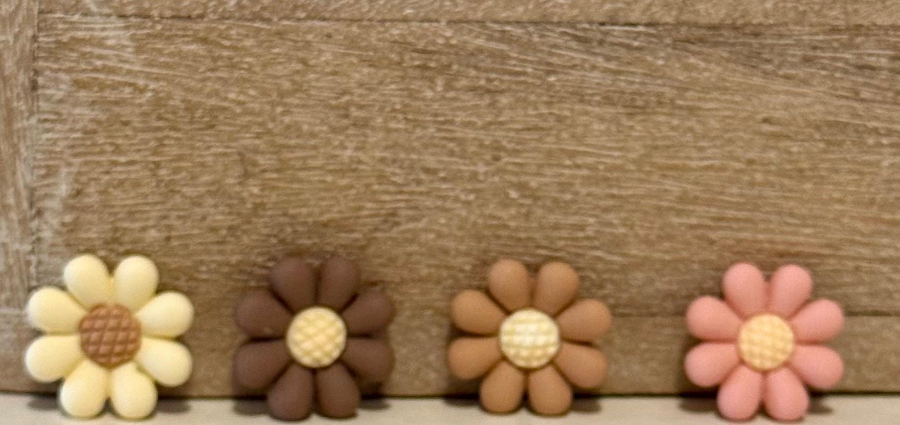 Daisy Boho flower magnets : set of 4
