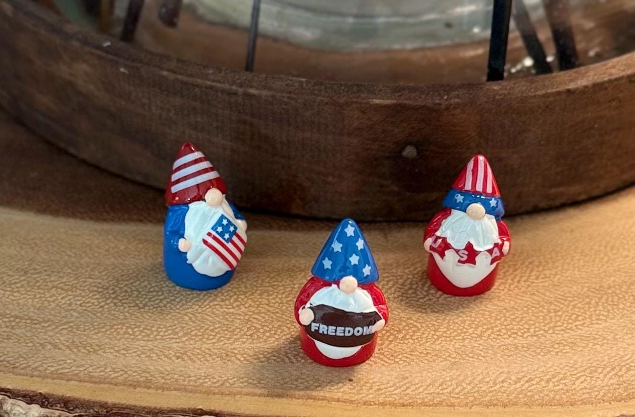 Miniature patriotic U.S.A Gnome figurines