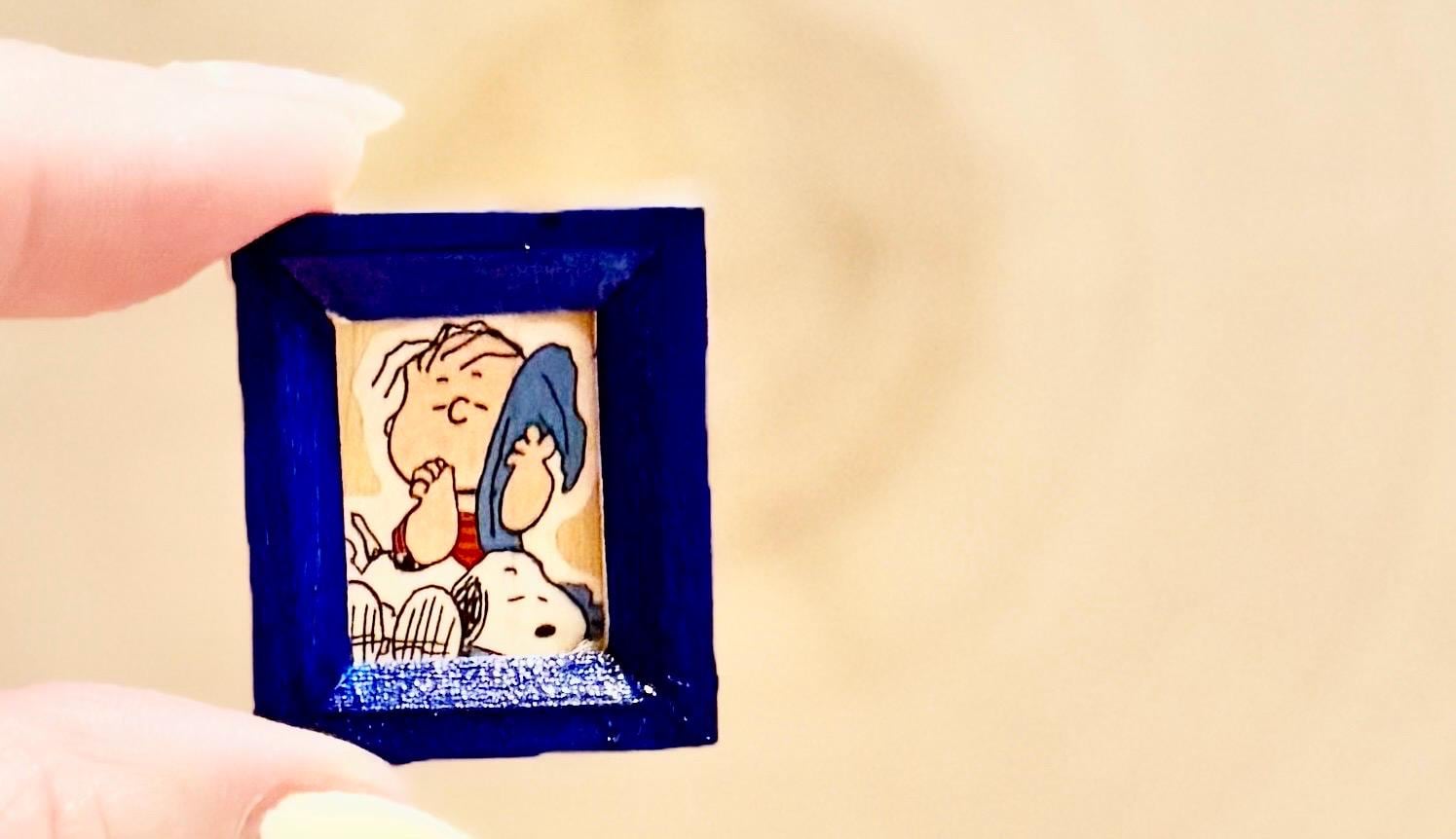 Miniature Picture frames with Snoopy Peanuts design