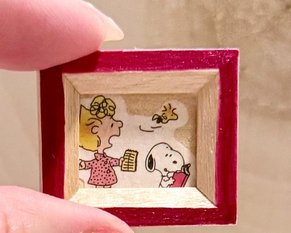 Miniature Picture frames with Snoopy Peanuts design