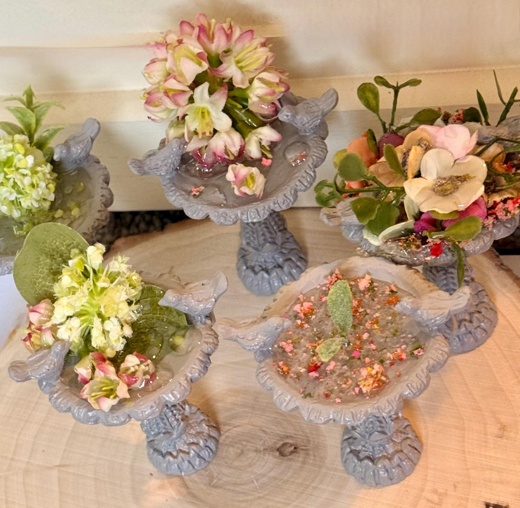 Miniature bird bath designed figurines