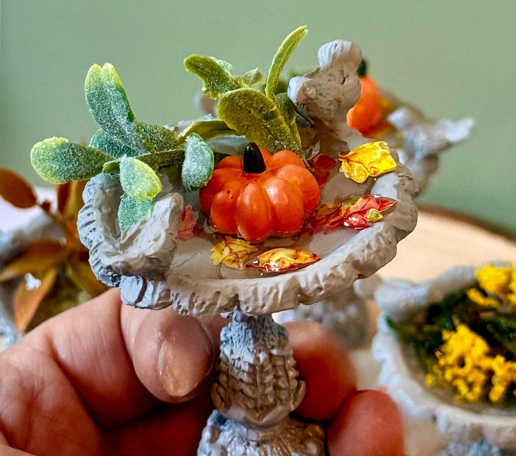 Miniature bird bath designed figurines-Fall Theme