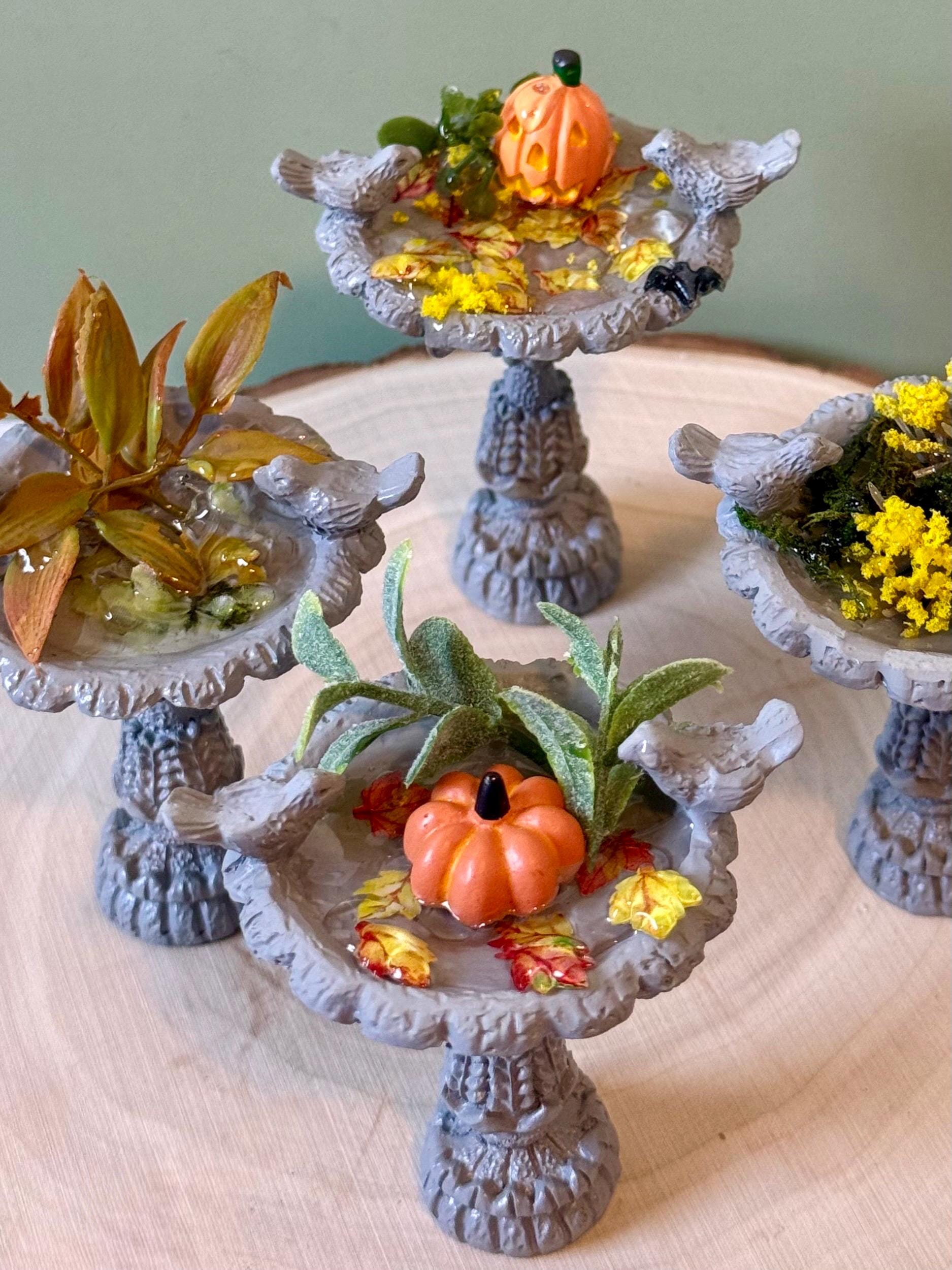 Miniature bird bath designed figurines-Fall Theme