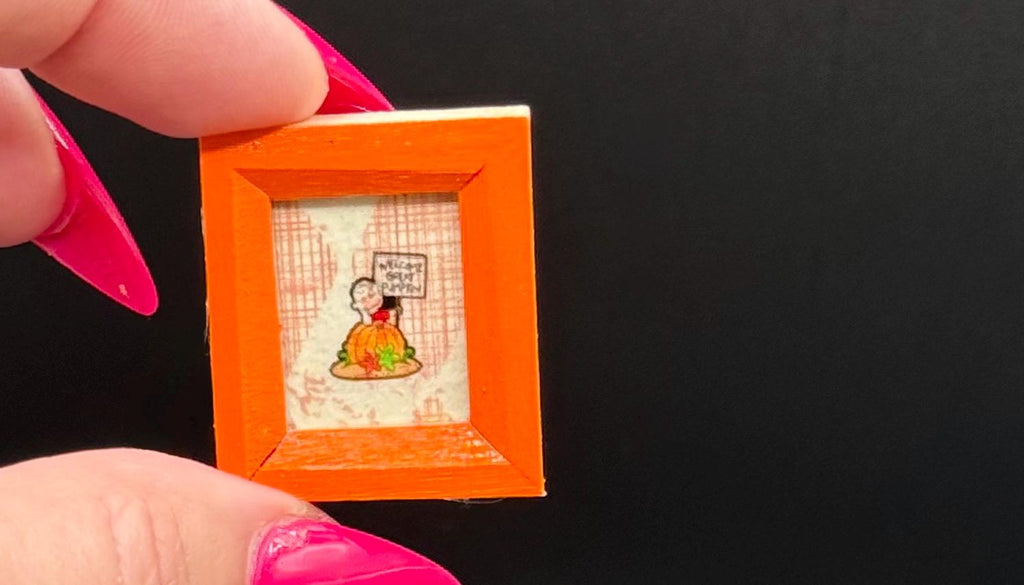 Miniature Picture frames with Halloween  Snoopy Peanuts design