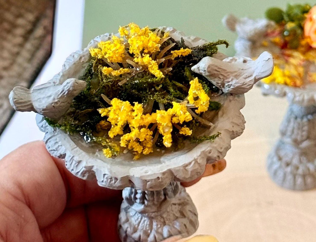 Miniature bird bath designed figurines-Fall Theme