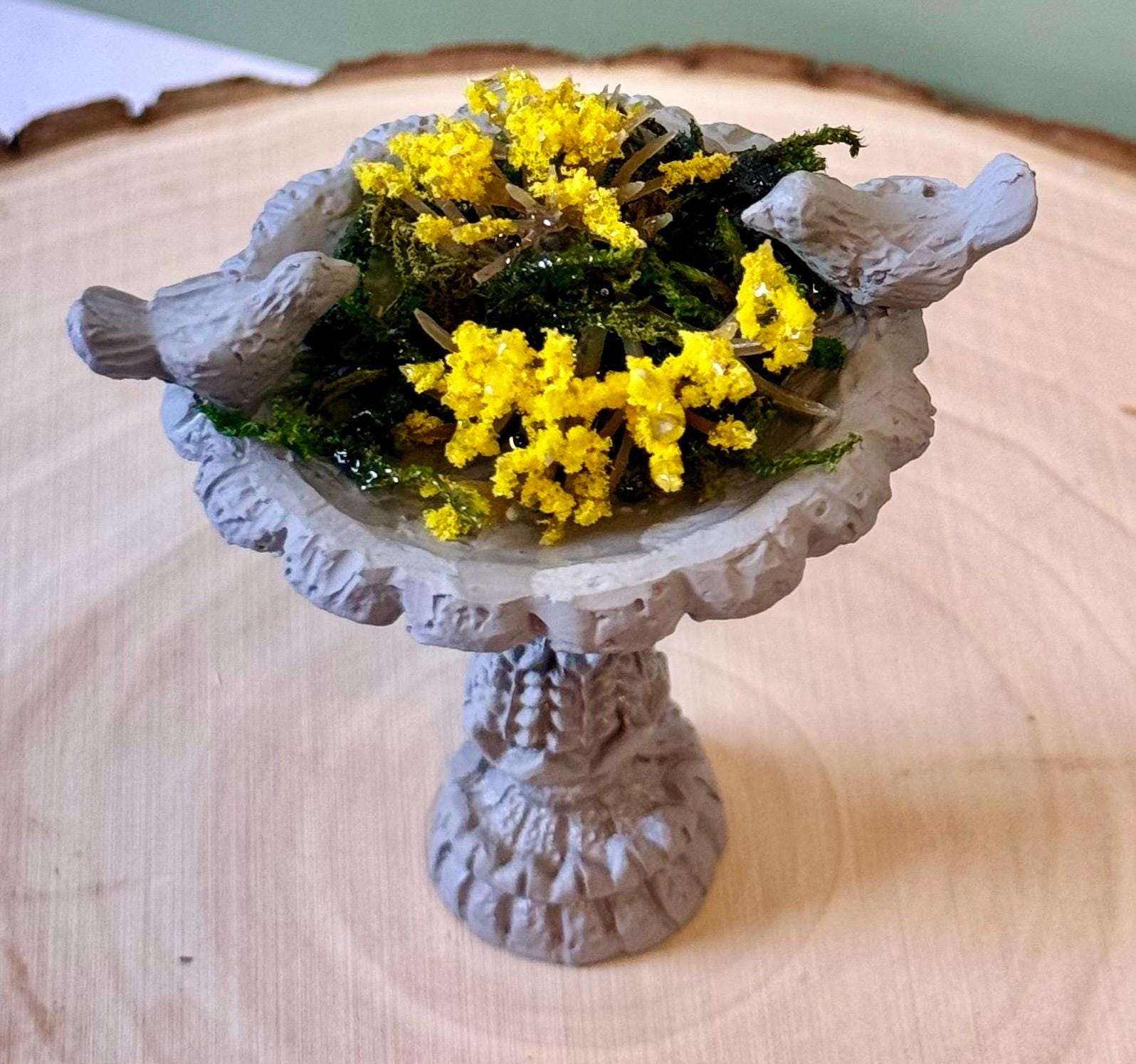 Miniature bird bath designed figurines-Fall Theme