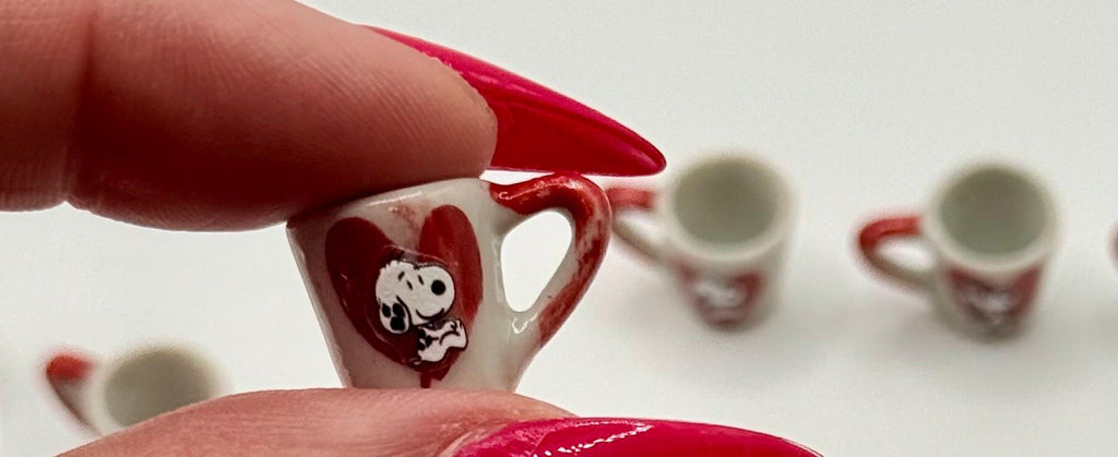 Miniature Heart Snoopy mugs- dollhouse scale
