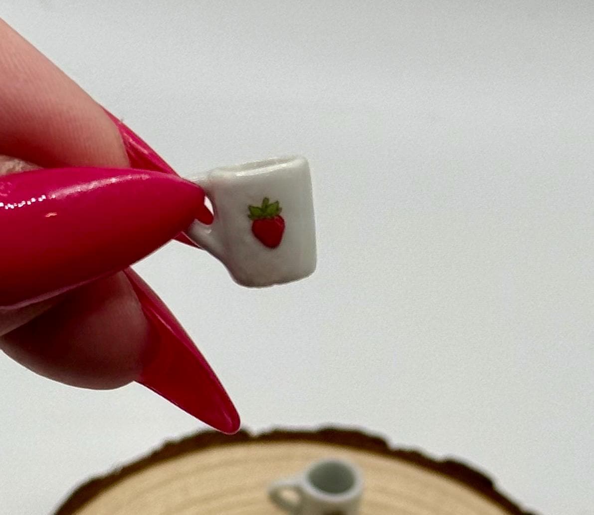 Miniature strawberry design coffee mugs