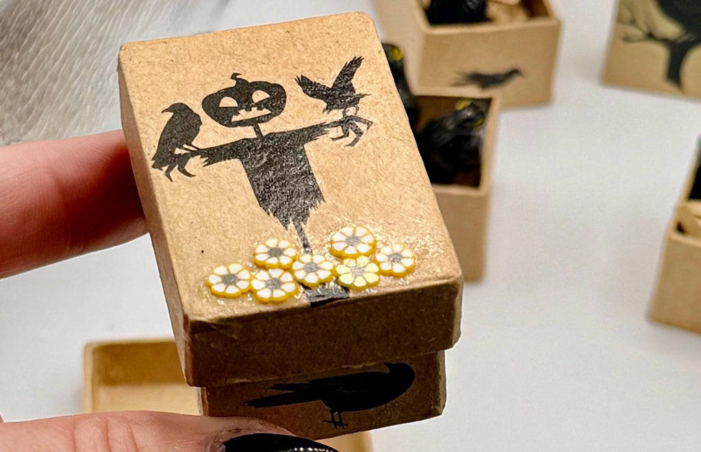 Miniature keepsake gift box-Black crows theme