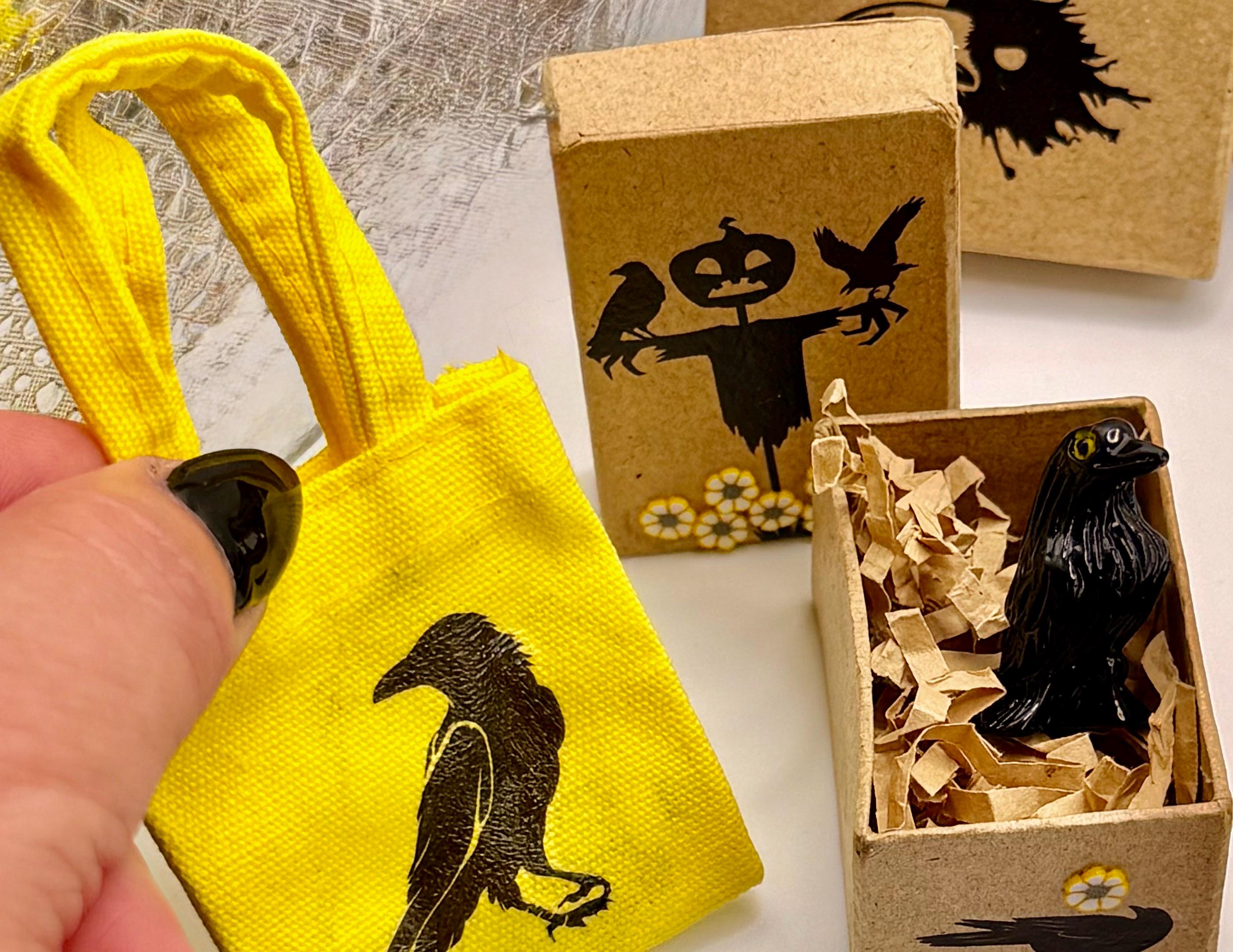 Miniature keepsake gift box-Black crows theme