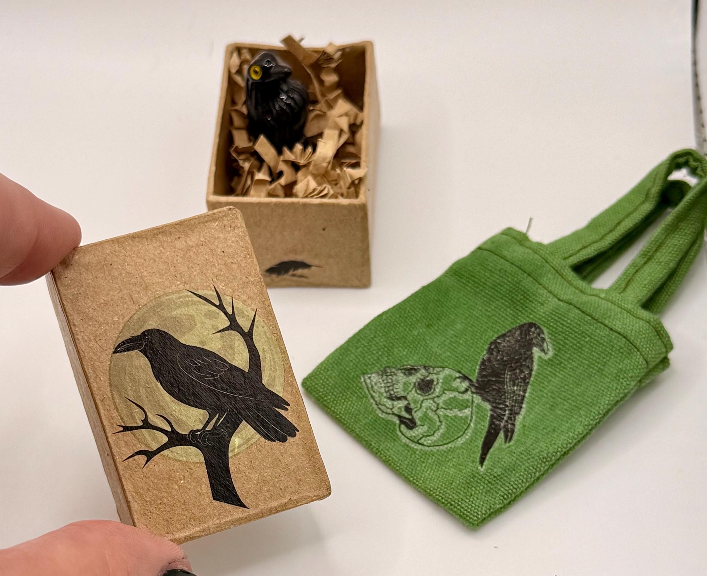Miniature keepsake gift box-Black crows theme